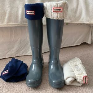 Hunter tall rain boots with socks